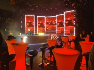 BÀN COCKTAIL LED - MẪU 1