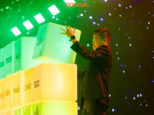 KEYMOMENT - XẾP THÁP CUBE LED